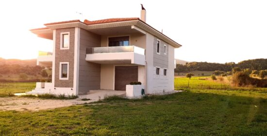 Κατασκευή διώροφων κατοικιών στην Ερυμάνθεια