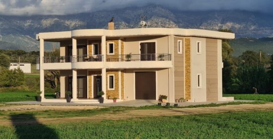 Κατασκευή διώροφων κατοικιών στην Ερυμάνθεια